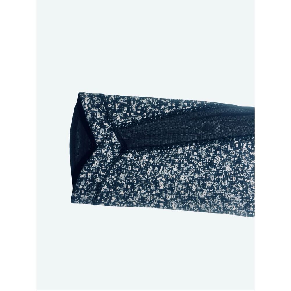 Lululemon Invigorate 7/8 Tights EUC - Picture 8 of 10